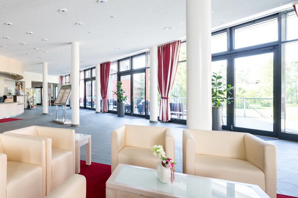 Bildungszentrum Еркнер Екстериор снимка