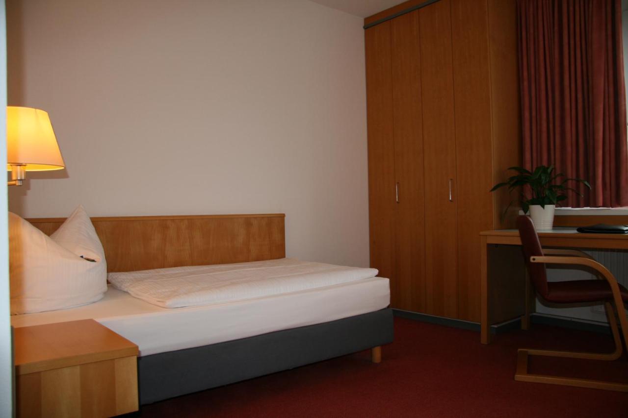 Bildungszentrum Еркнер Екстериор снимка